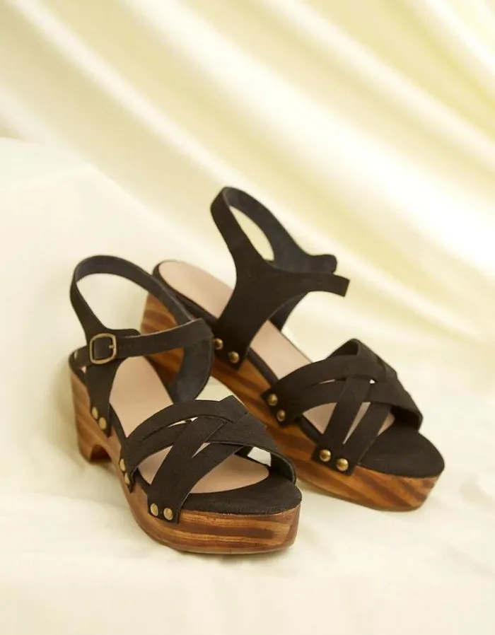 Women FatFace Vacation Shop Leoni Mid Heel Clog Black