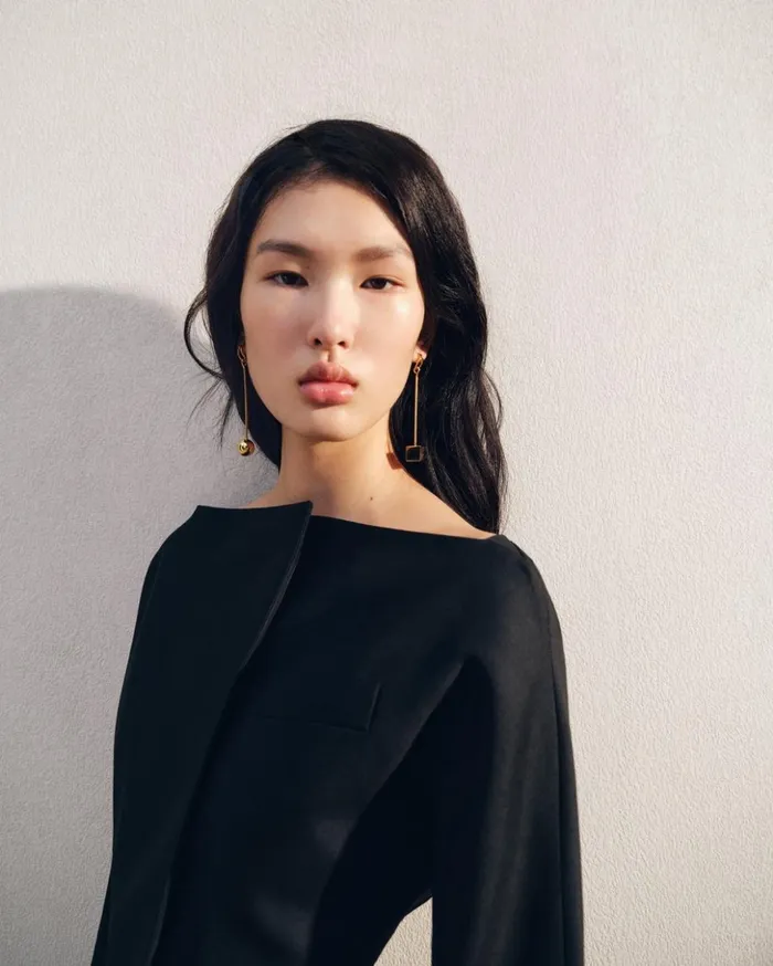 Women Jewellery JACQUEMUS The Nodo Earrings Gold