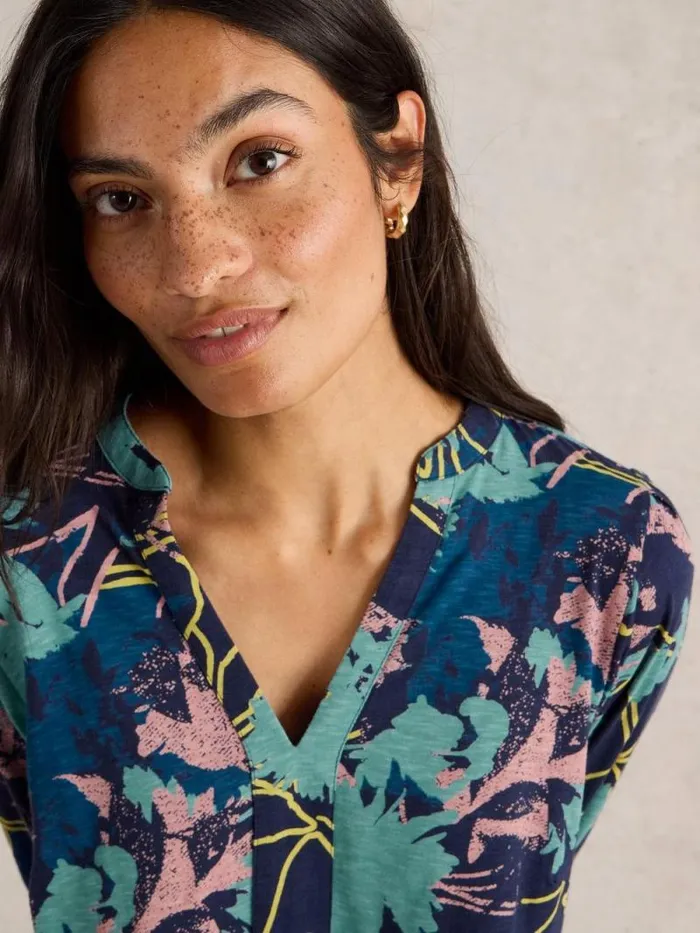 Women MARTA V NECK TUNIC Navy Print White Stuff Shirts and Blouses Women MARTA V NECK TUNIC Navy Print White Stuff Shirts and Blouses