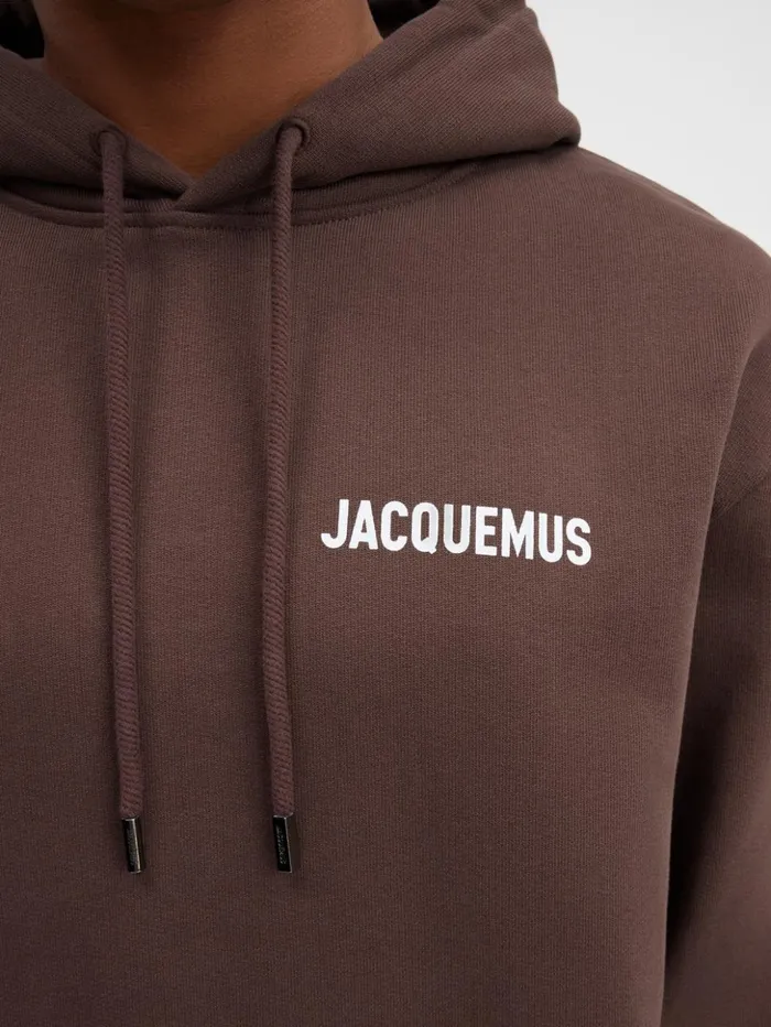 WomenMen Sweatshirts and Joggings JACQUEMUS The Jacquemus Sweatshirt Brown WomenMen Sweatshirts and Joggings JACQUEMUS The Jacquemus Sweatshirt Brown