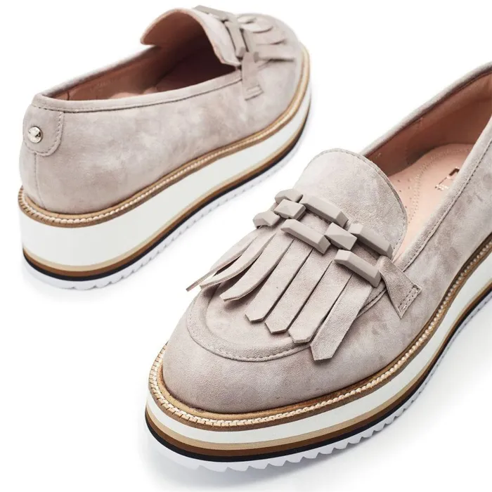Women Moda In Pelle Brogues And Loafers Fernnanda Taupe Suede