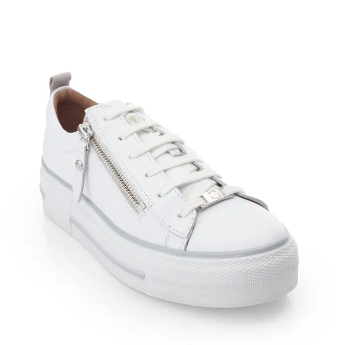 Women Moda In Pelle Casual Trainers Filician White Leather