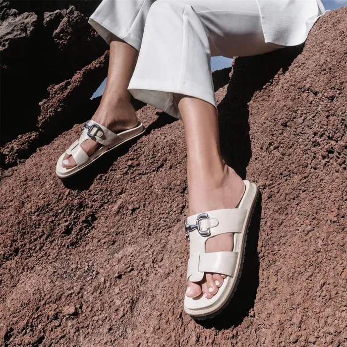 Women Moda In Pelle Flat Sandals Olette Off White Leather