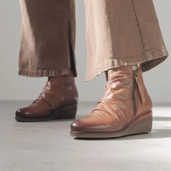 Women Moda In Pelle Heeled And Wedge Boots Olgar Dark Tan Leather