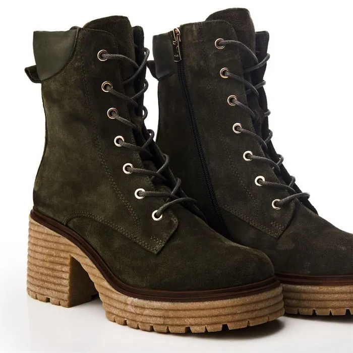Women Moda In Pelle Heeled And Wedge Boots Shoon Sh Arenal Olive Suede