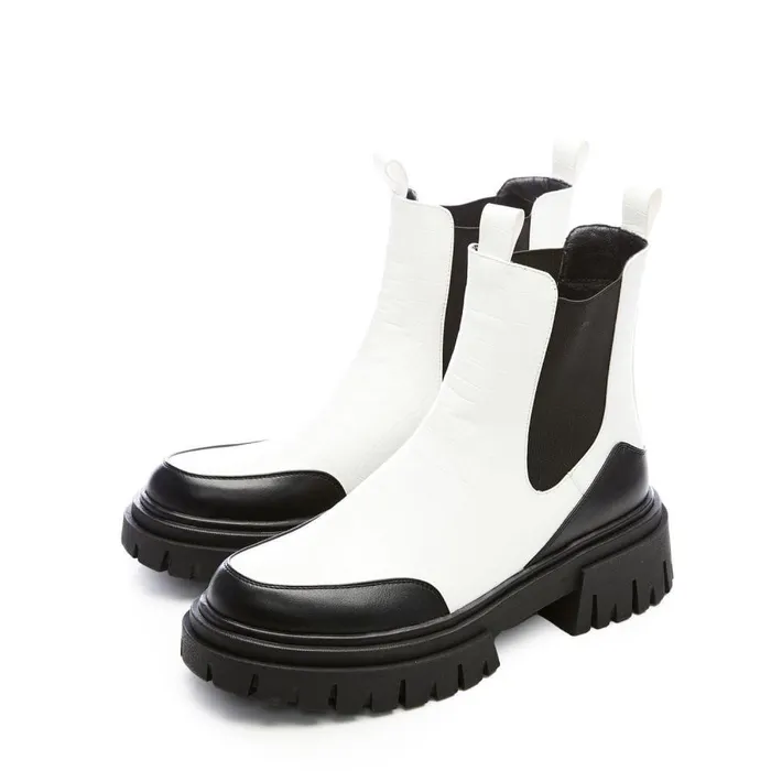 Women Moda In Pelle MidCalf Boots M By Moda Berra White Patent Mocc Croc