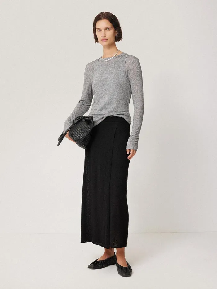 Women Soft Gauzy Knit Skirt Black Jigsaw Skirts