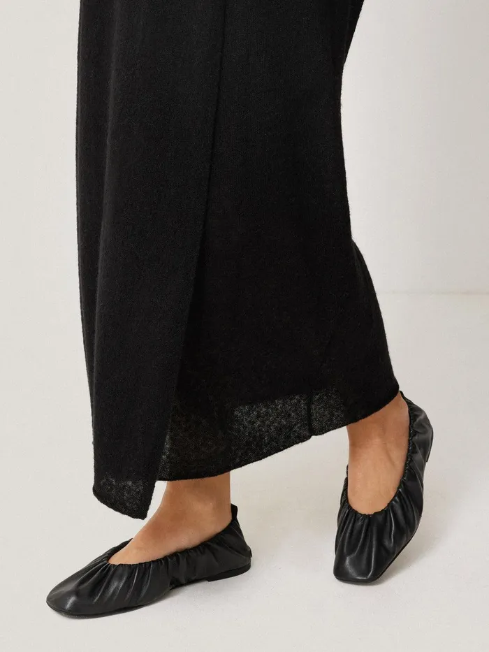 Women Soft Gauzy Knit Skirt Black Jigsaw Skirts
