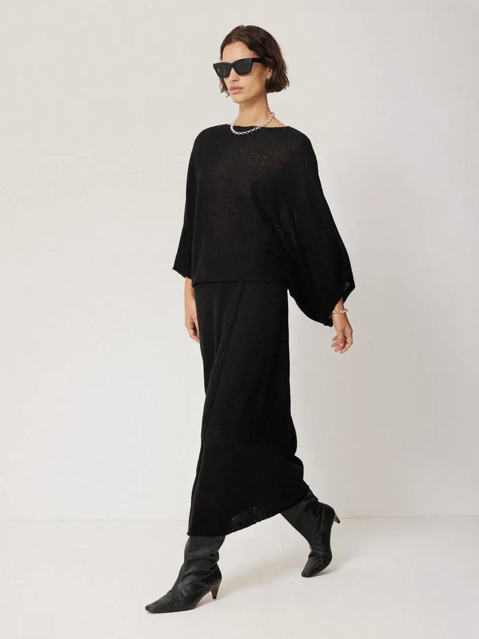 Women Soft Gauzy Knit Skirt Black Jigsaw Skirts