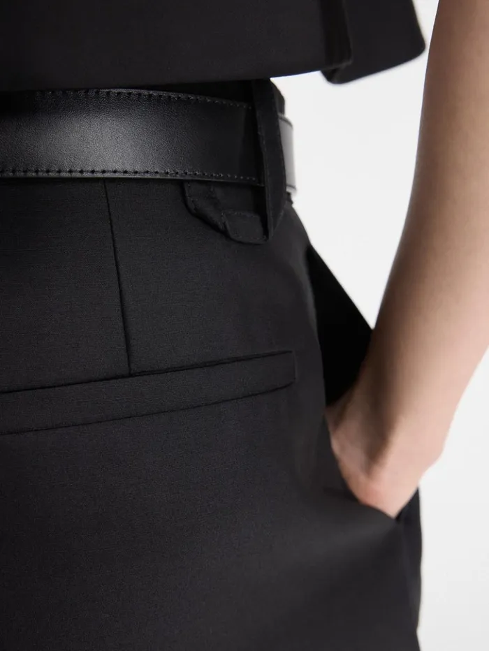 Women Trousers and Shorts JACQUEMUS The Curzio Pants Black Women Trousers and Shorts JACQUEMUS The Curzio Pants Black