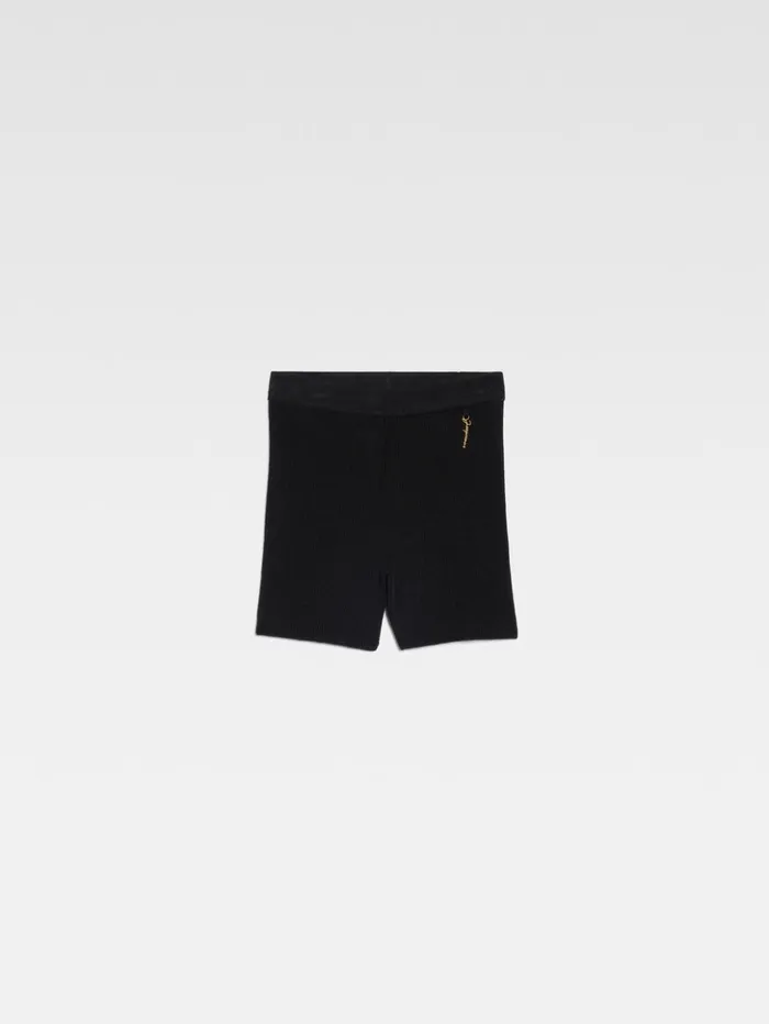 Women Trousers and Shorts JACQUEMUS The Pral Shorts Black Women Trousers and Shorts JACQUEMUS The Pral Shorts Black